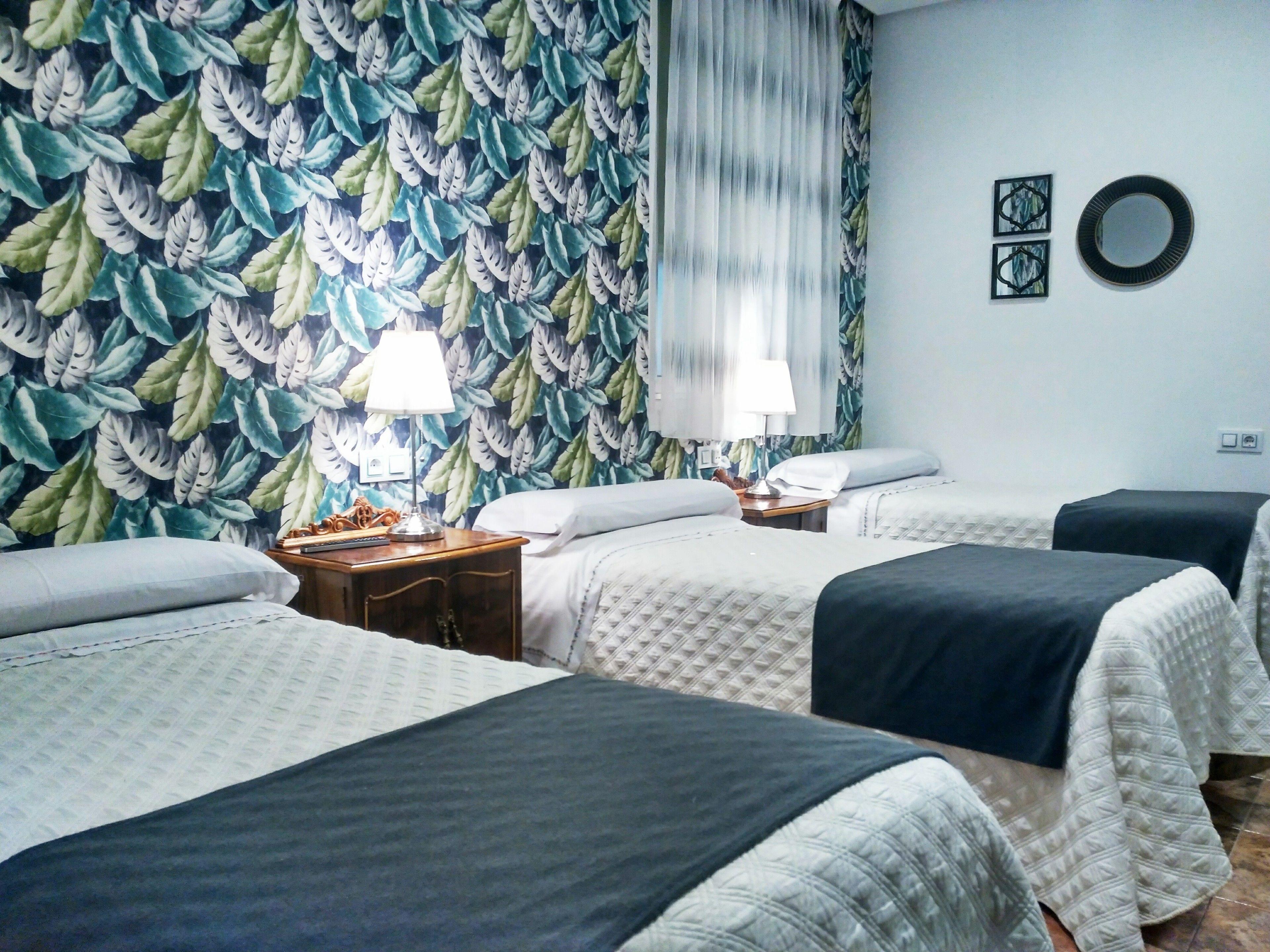 Hostal Bruna Paseo Del Prado — Photos 1